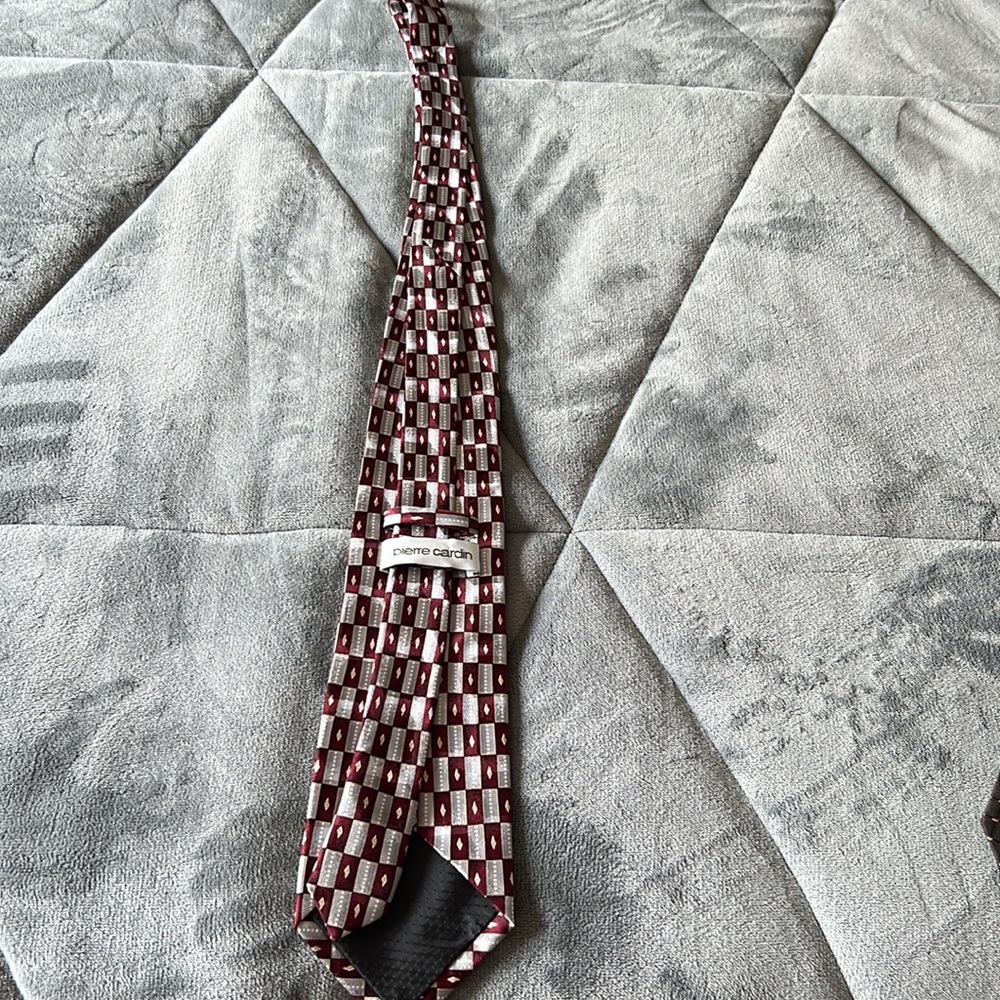 Designer Ties Set of 3! - Picture 7 of 11